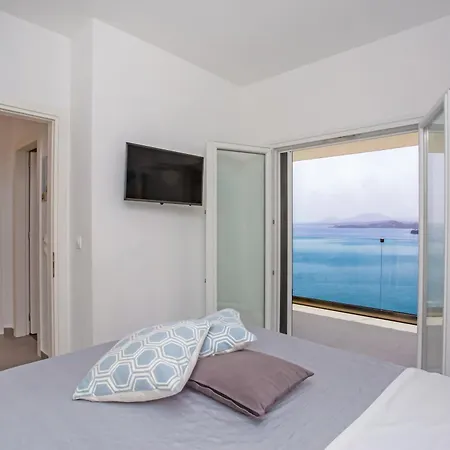 Villa N&l Pyrgi (Corfu)